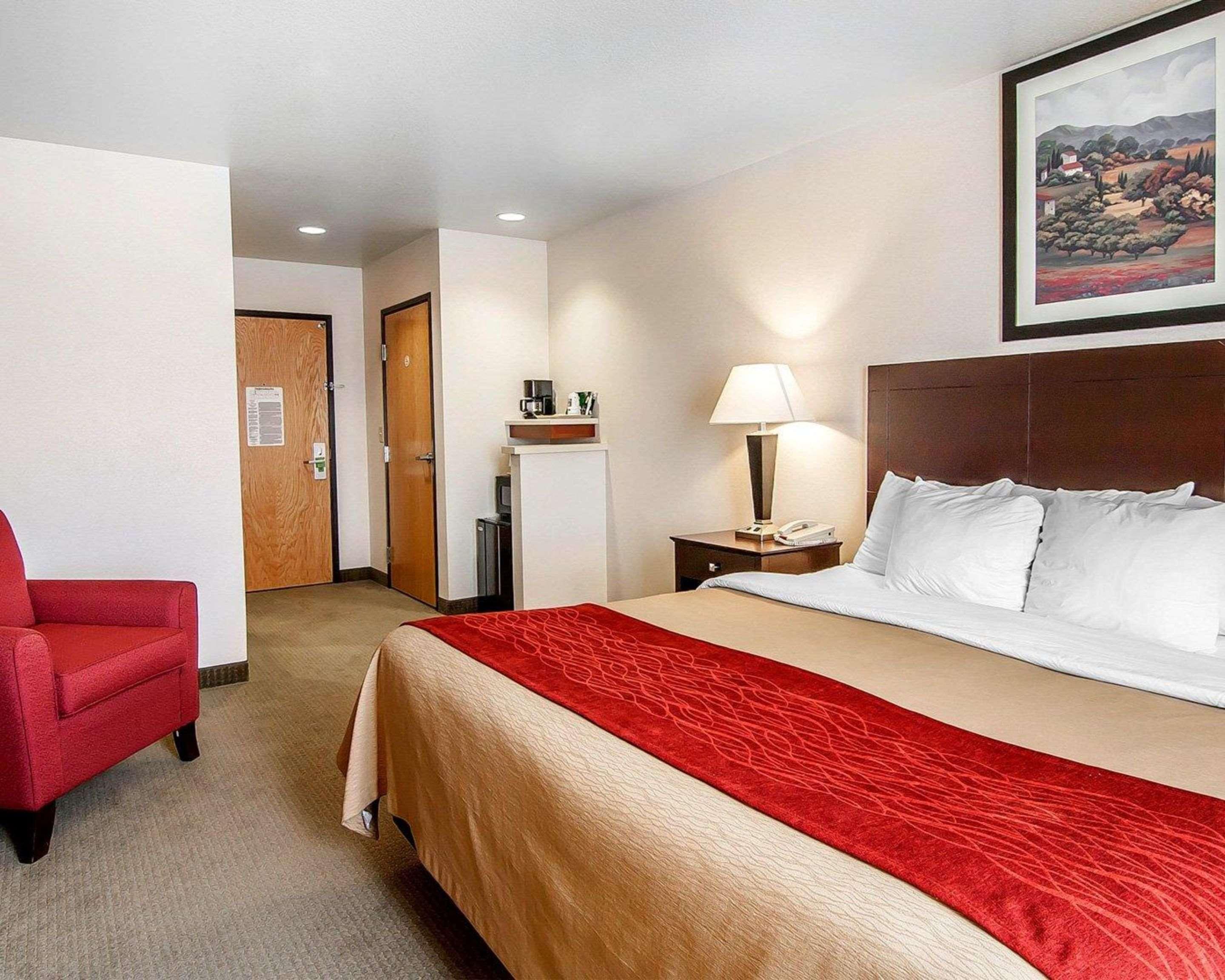 Comfort Inn & Suites Creswell Exteriér fotografie