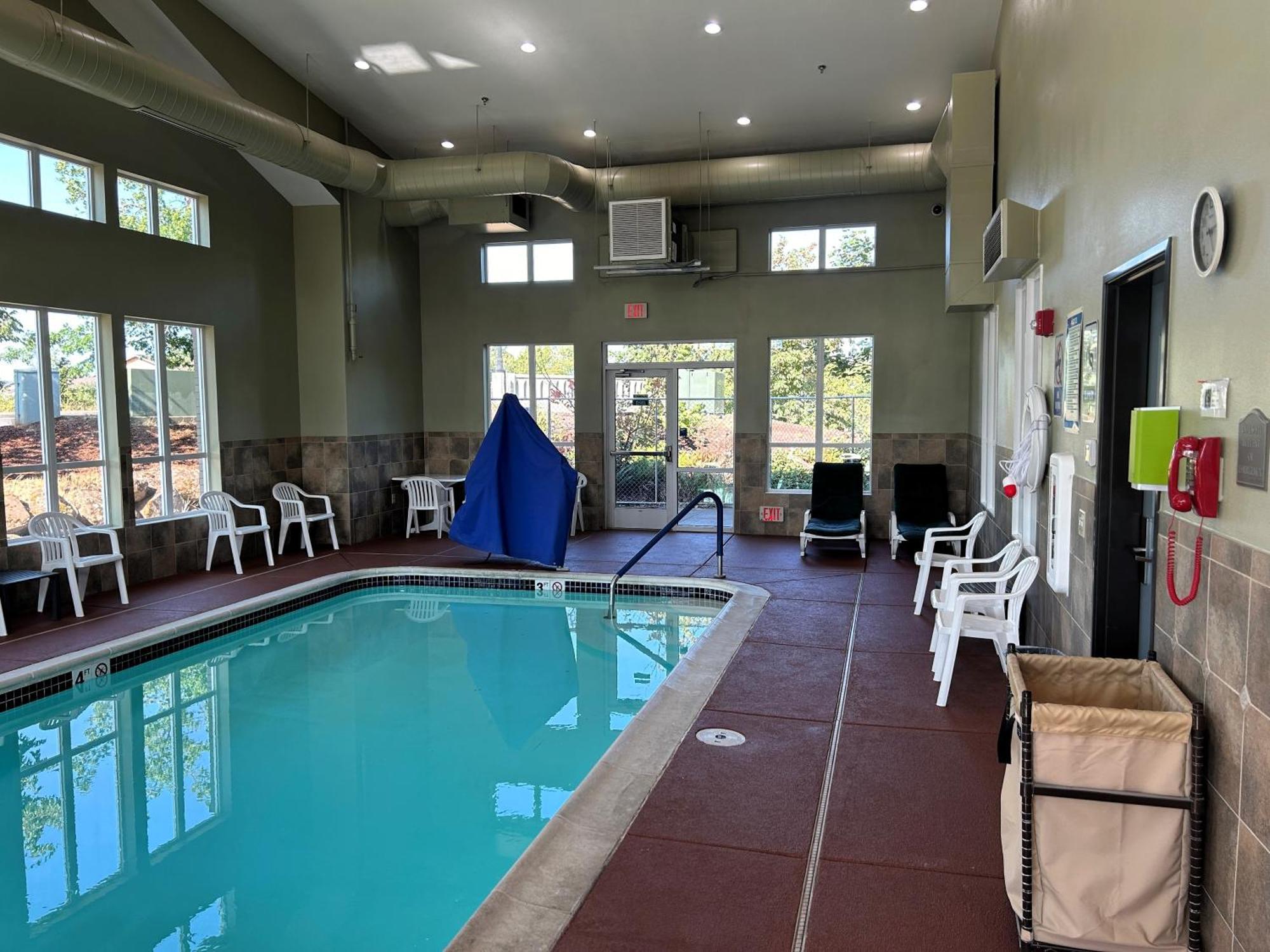 Comfort Inn & Suites Creswell Exteriér fotografie