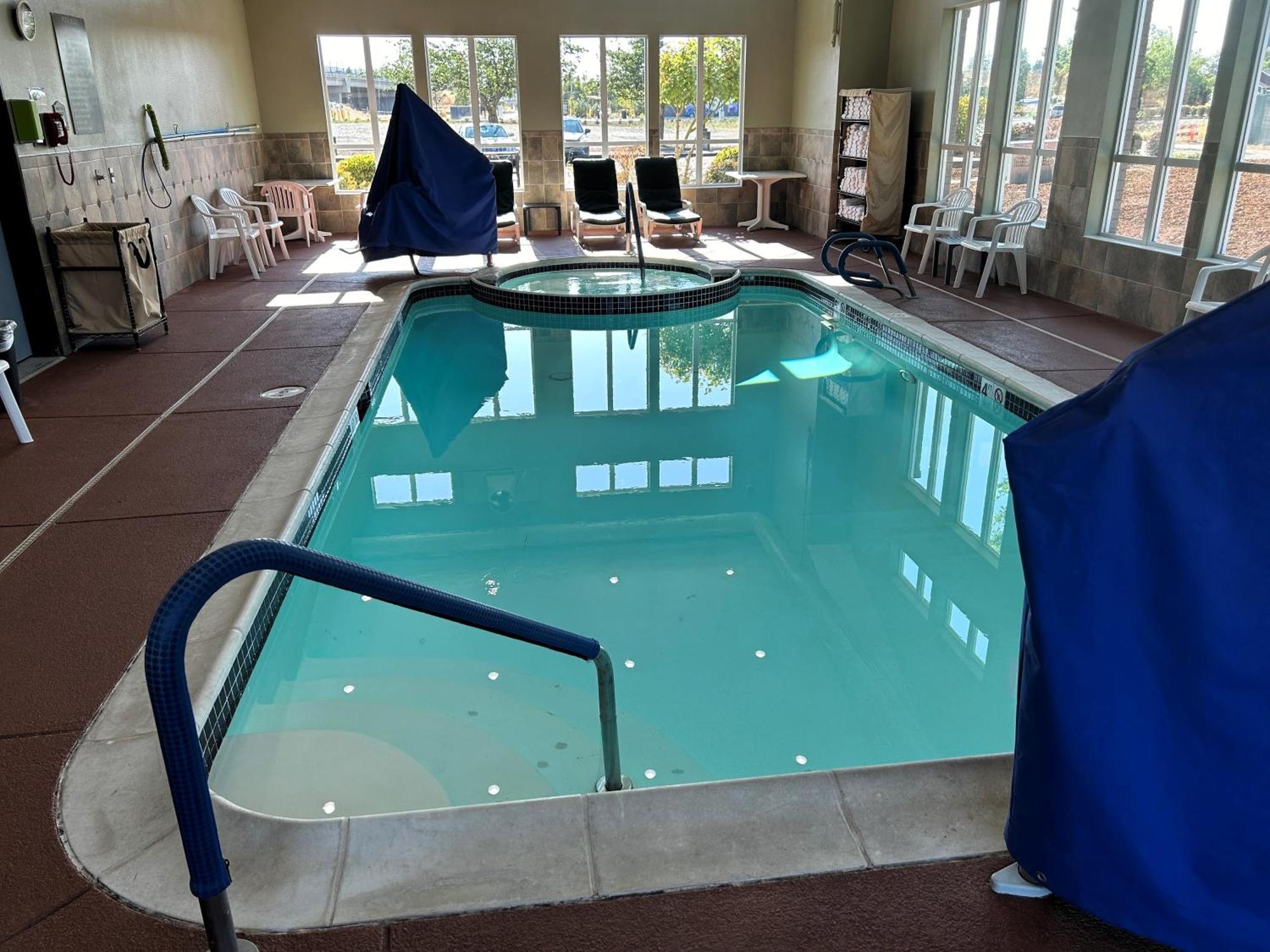 Comfort Inn & Suites Creswell Exteriér fotografie