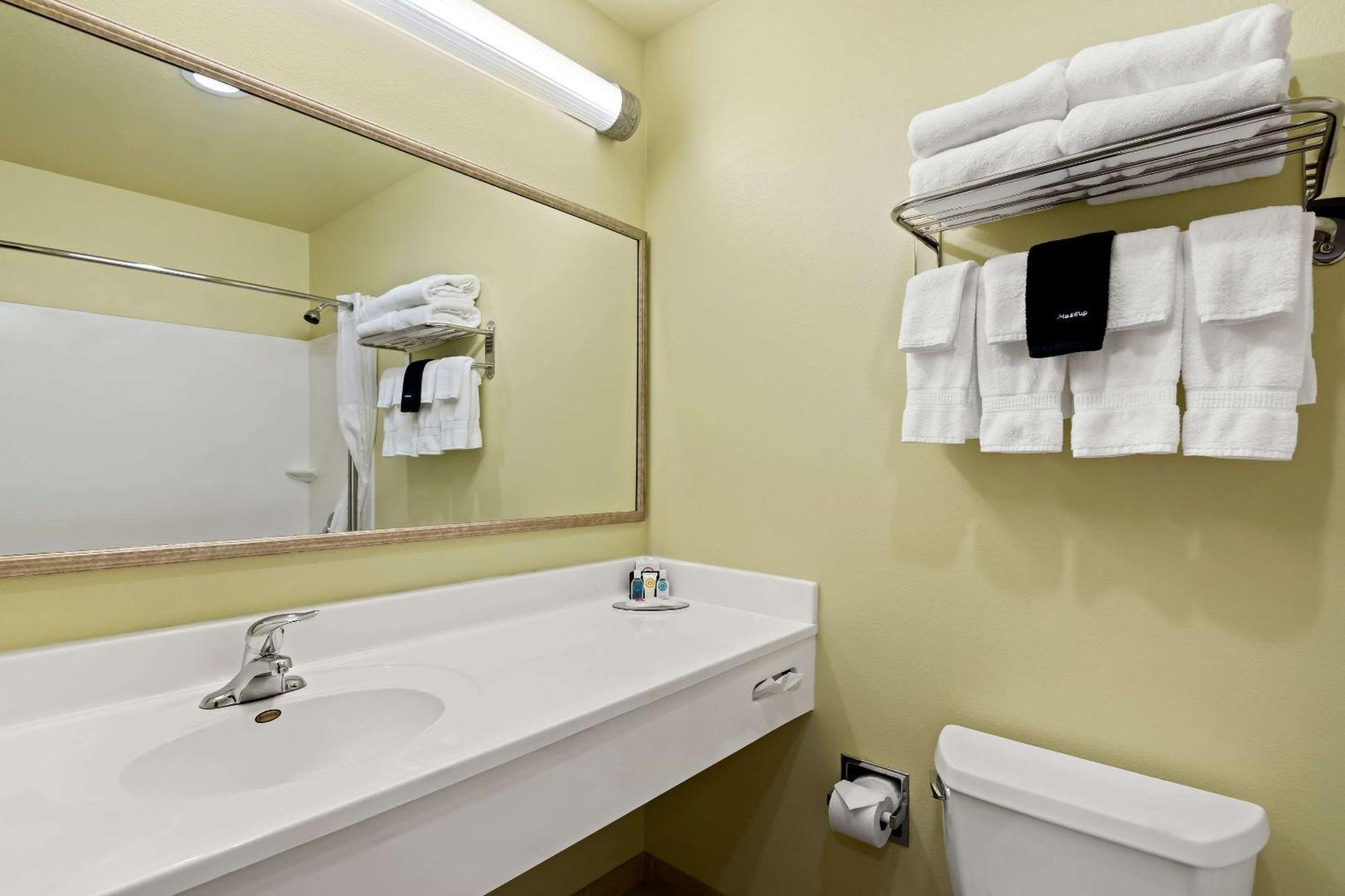 Comfort Inn & Suites Creswell Exteriér fotografie