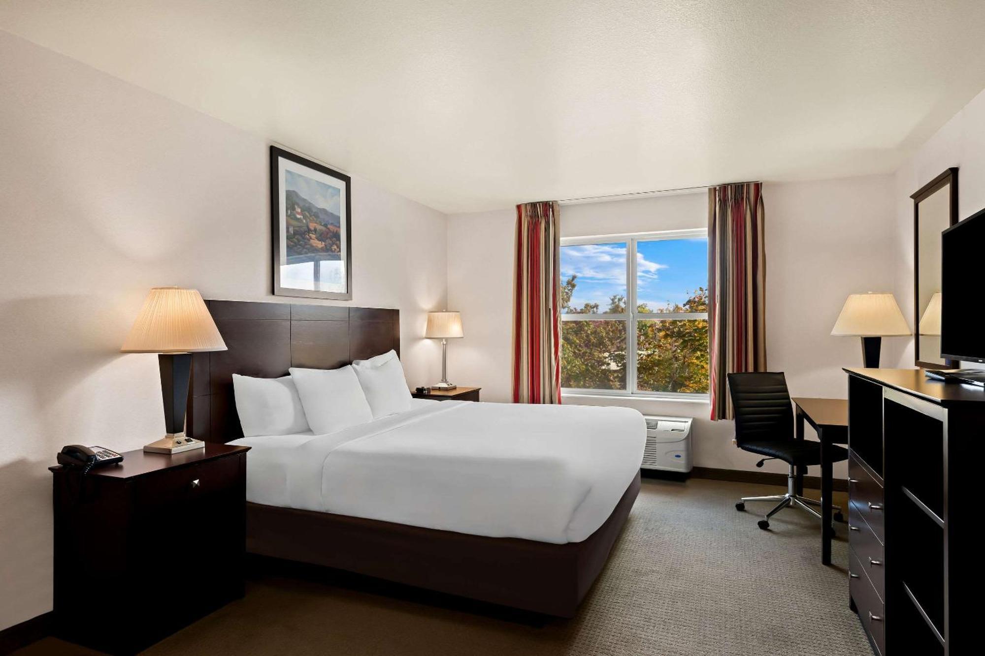 Comfort Inn & Suites Creswell Exteriér fotografie