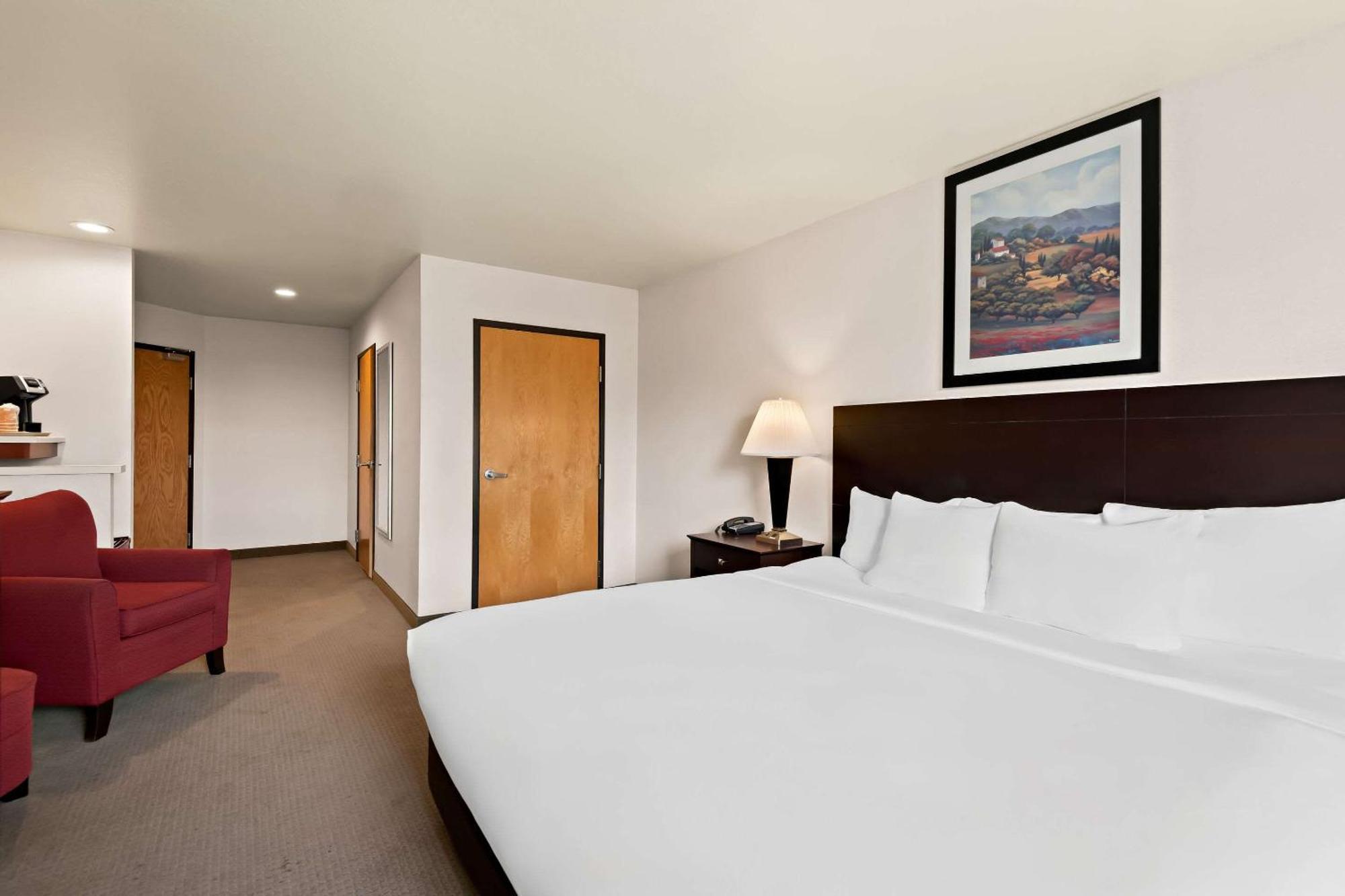 Comfort Inn & Suites Creswell Exteriér fotografie