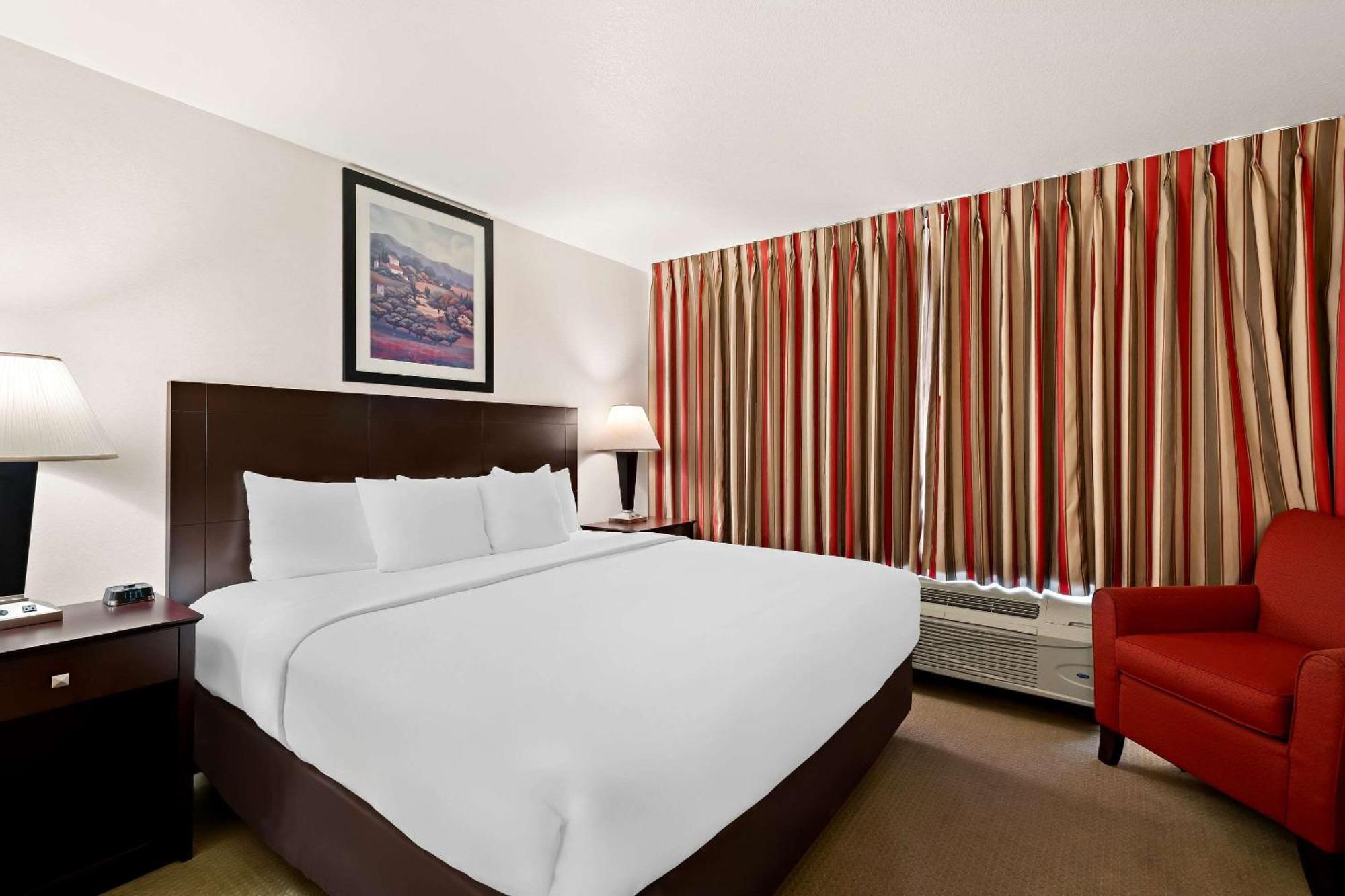 Comfort Inn & Suites Creswell Exteriér fotografie